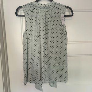 NWT Ann Taylor Sleeveless Polka Dot Blouse (Small)